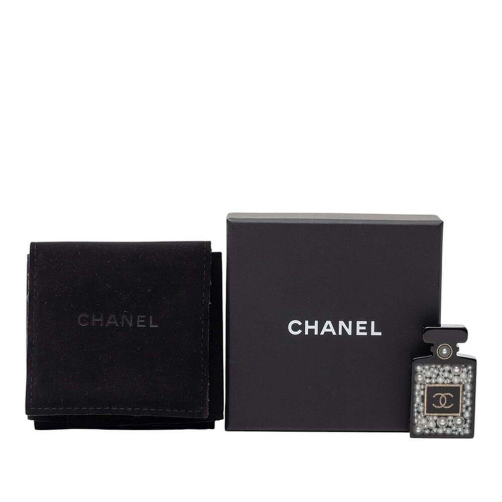 CHANEL Authentic Black Logo Brooch - Picture 4 of 4